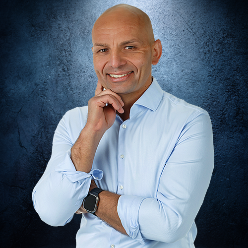 Portret Grzegorza Mikłusiaka